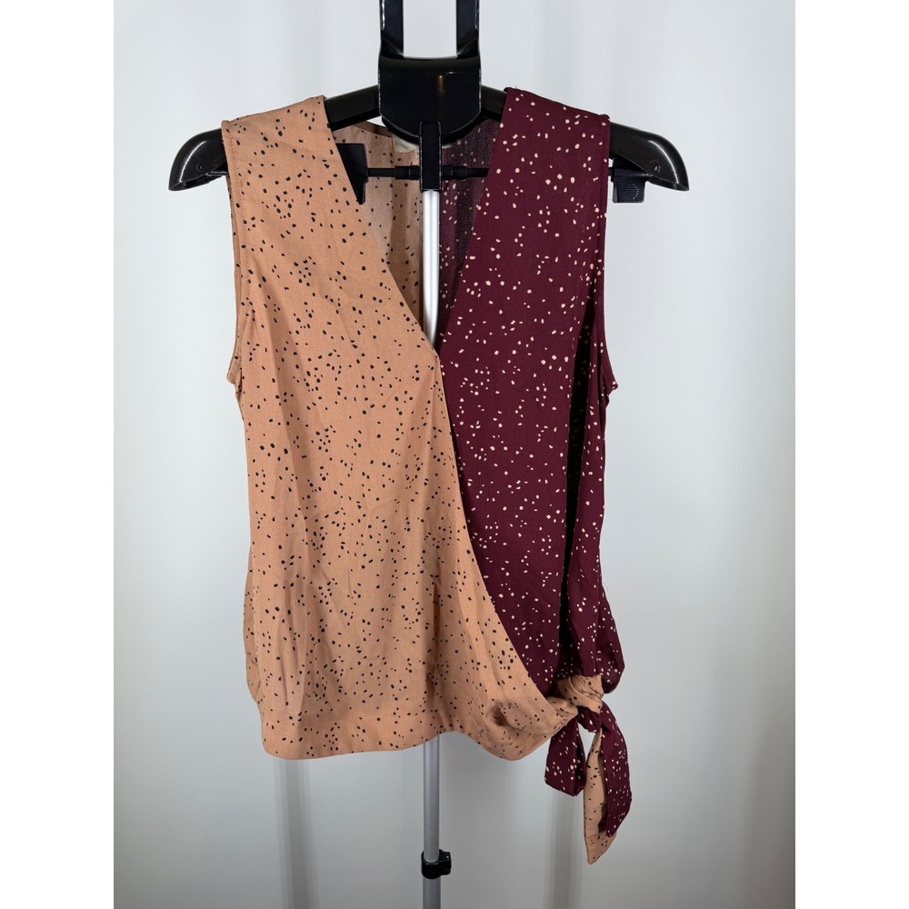 Entro Womens Speckle Print Wrap Side Tie Sleeveless Blouse Burgundy Tan M